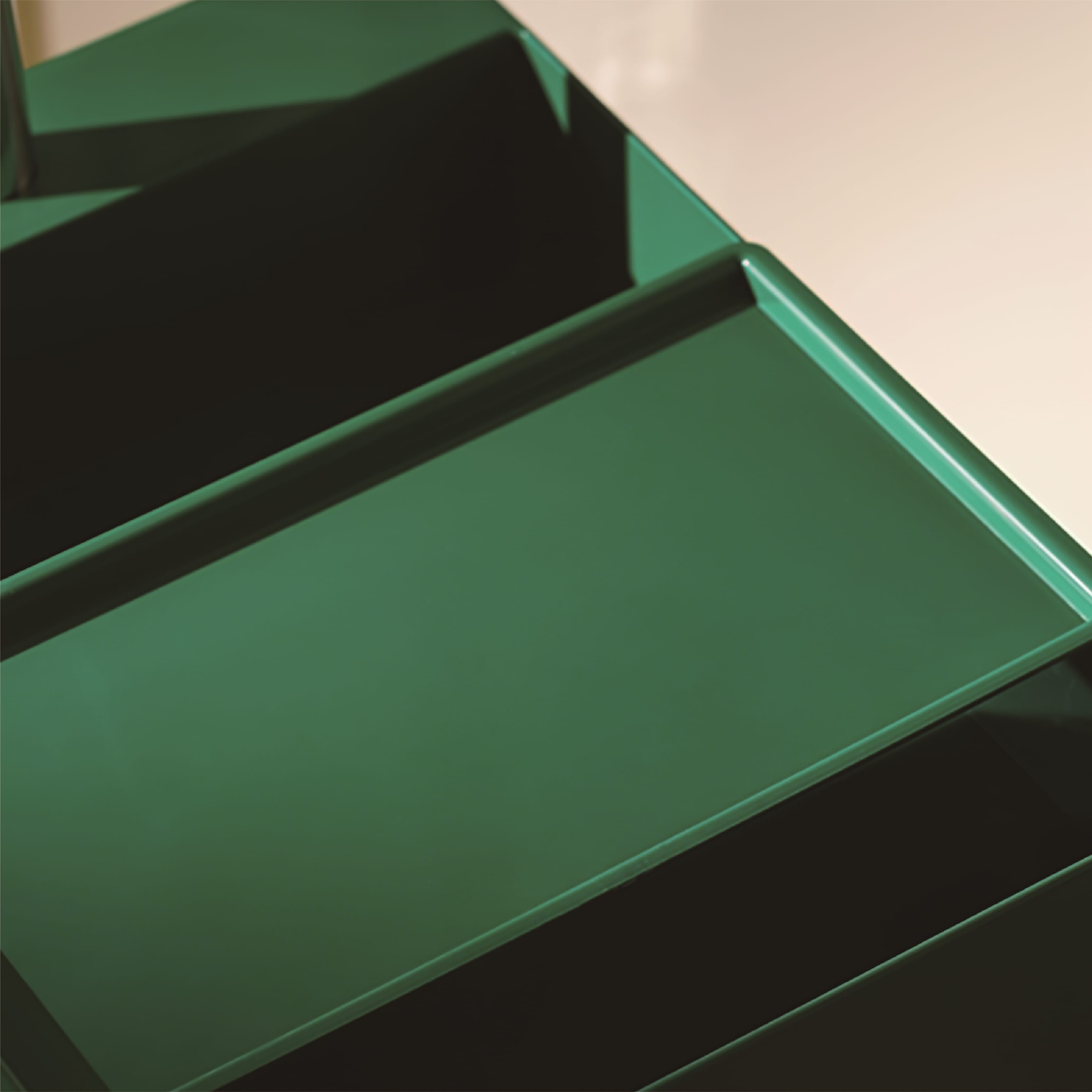 Dressers: Small Dressers, Tall Dressers