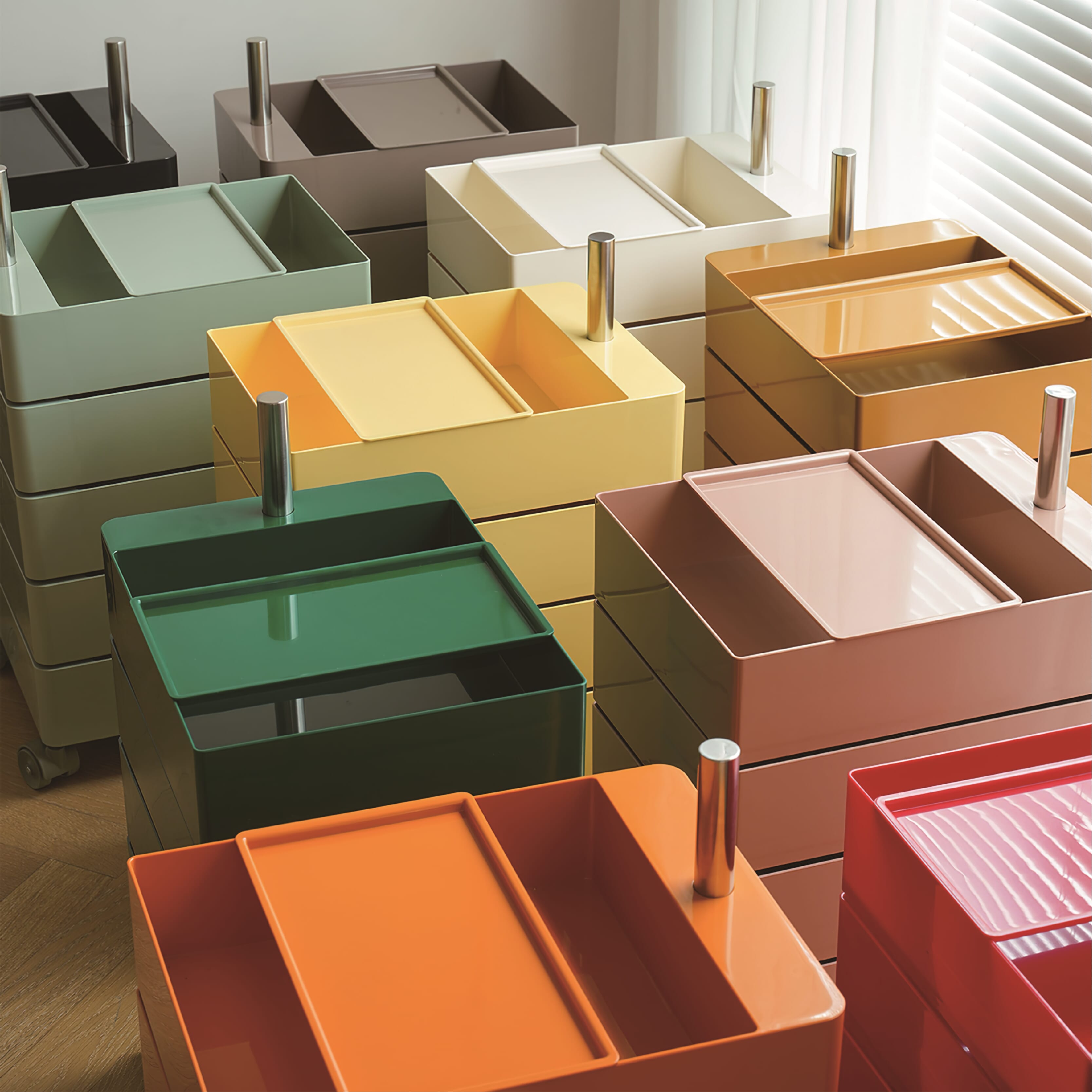 Dressers: Small Dressers, Tall Dressers